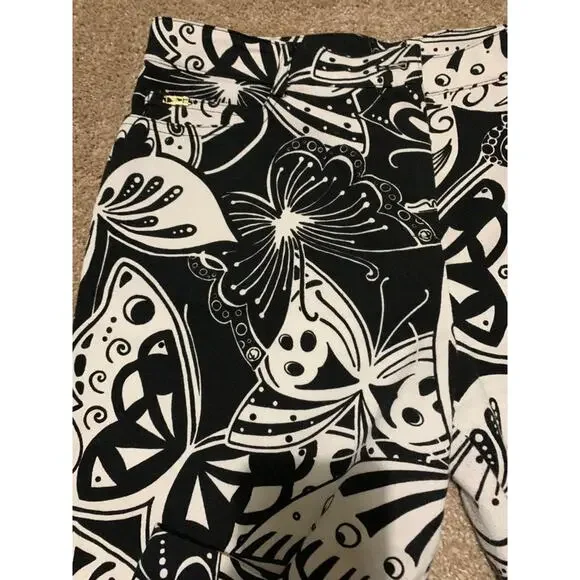 St. John Sport Marie gray butterfly Pants 10 Capri